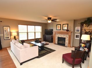 913 Rumley Run, Deforest, WI 53532