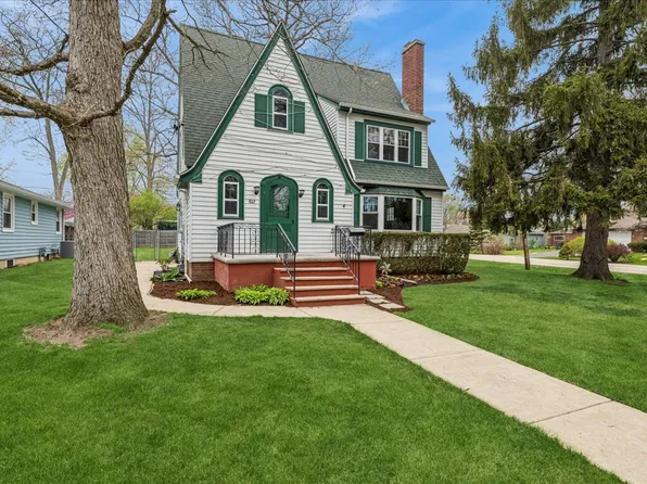 802 Kirkwood Ave, Winthrop Harbor, IL 60096
