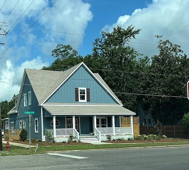 210 S Trammell St #E — Photo 1