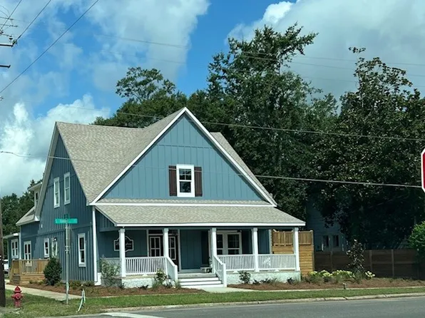 210 S Trammell St, Atmore, AL