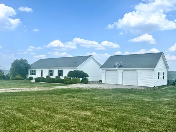 393 Werner Rd, New Castle, PA 16102