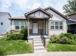 16388 Boston Commons Cir, Clive, IA 50325