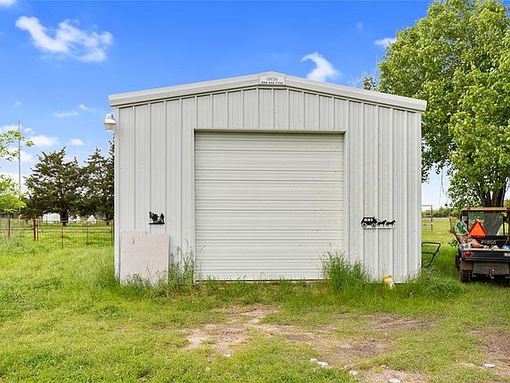 4th image of 1720 County Road 2540