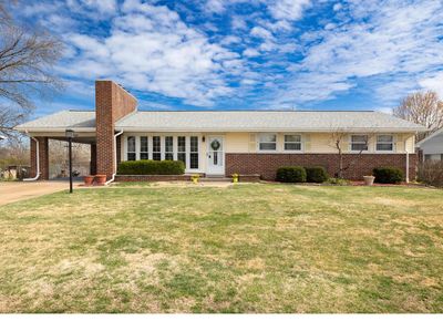 8744 Gayle Ave, Saint Louis, MO, 63126