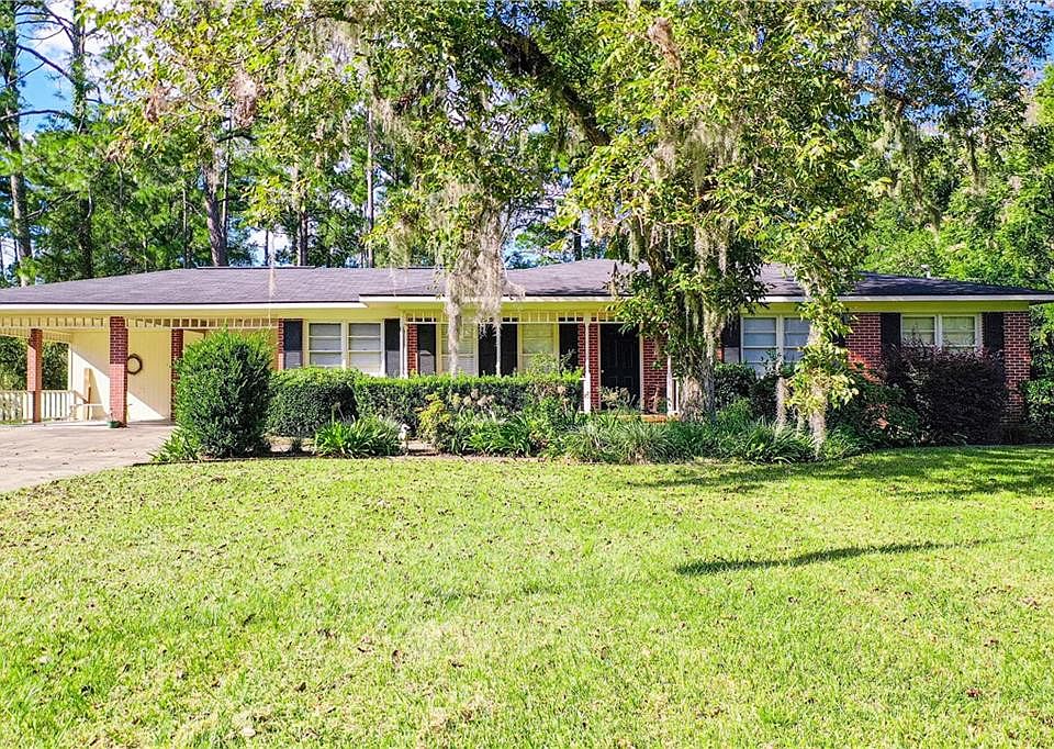 1st image of 118 Pinehurst Dr
