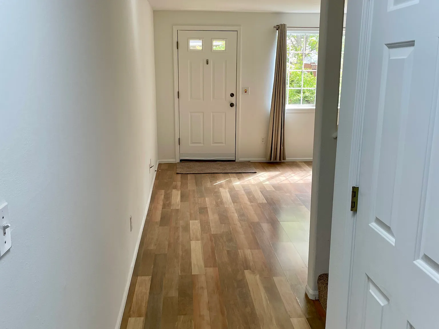 3 bed, 2.5 bath, 1442 sqft, $2,200 — Photo 4