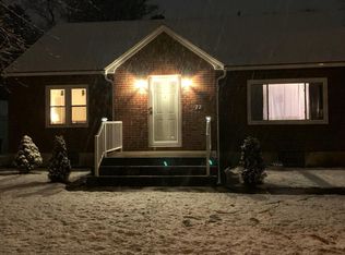 22 Princetown Rd, Schenectady, NY 12306