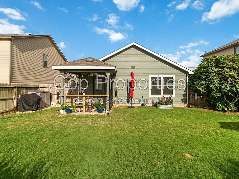 2425 Ayers Dr — Photo 25