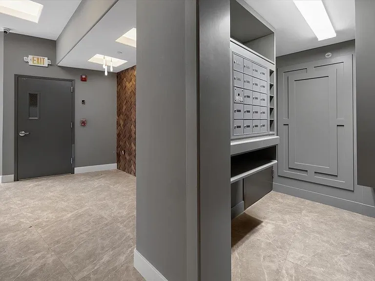 4237 Bergen Tpke #4B — Photo 16
