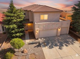 10016 Rio Canon Ave SW, Albuquerque, NM 87121