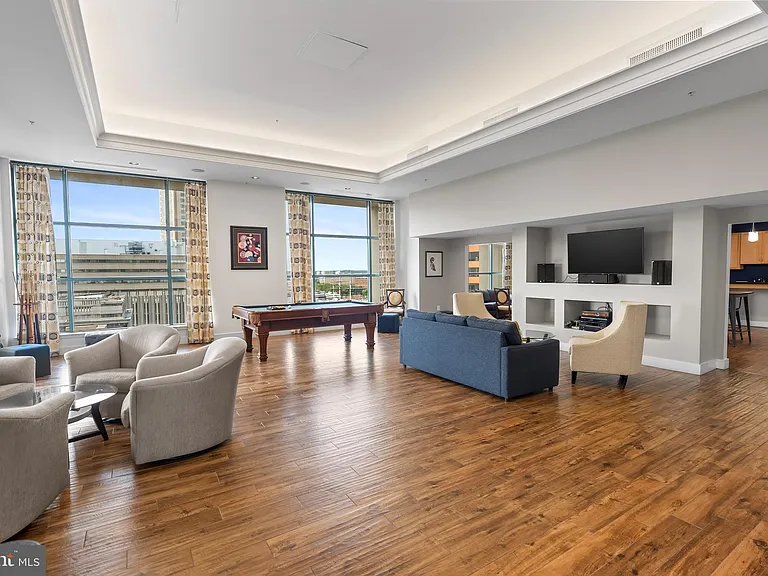 414 Water St #2903 — Photo 40