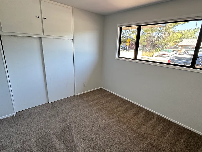 647 W Avenue J8 — Photo 8