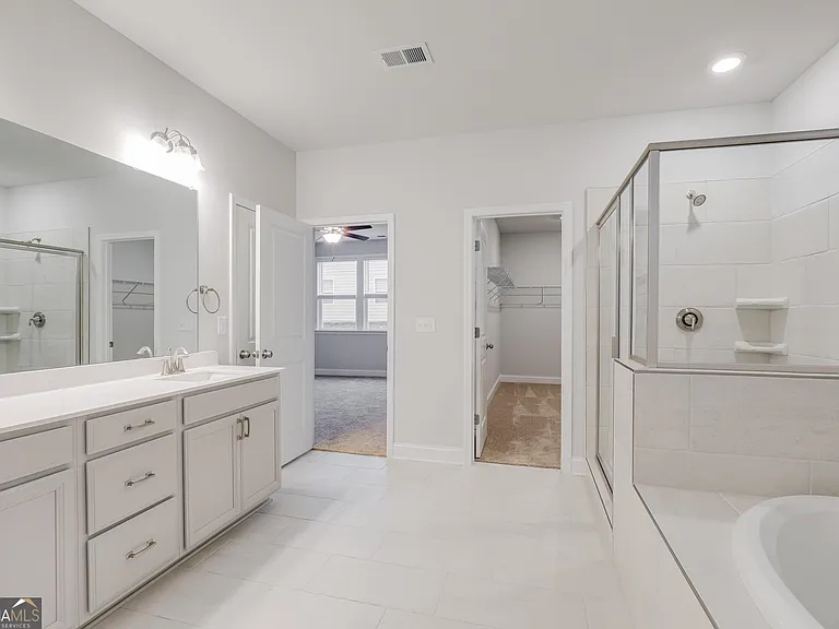 376 Caledonia Ct — Photo 28