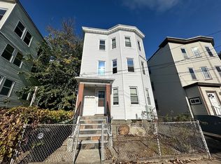 8 Berkeley St APT 1, Watertown, MA 02472