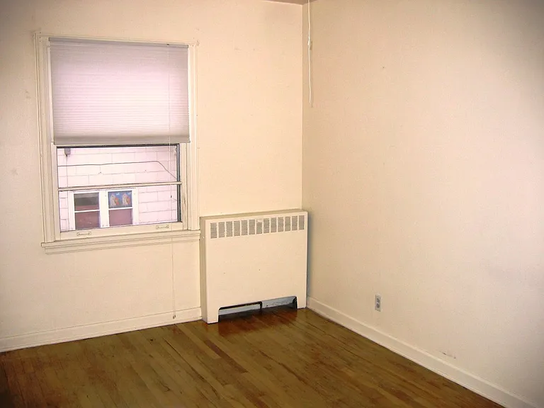 516 W Babcock St — Photo 5