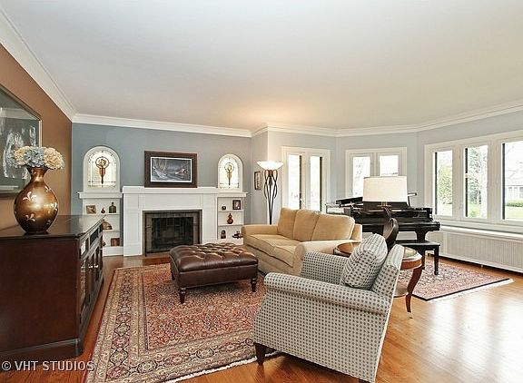 3rd image of 1127 Fair Oaks Ave