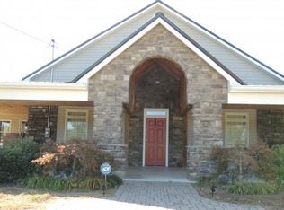 205 Kite Rd, Surgoinsville, TN 37873