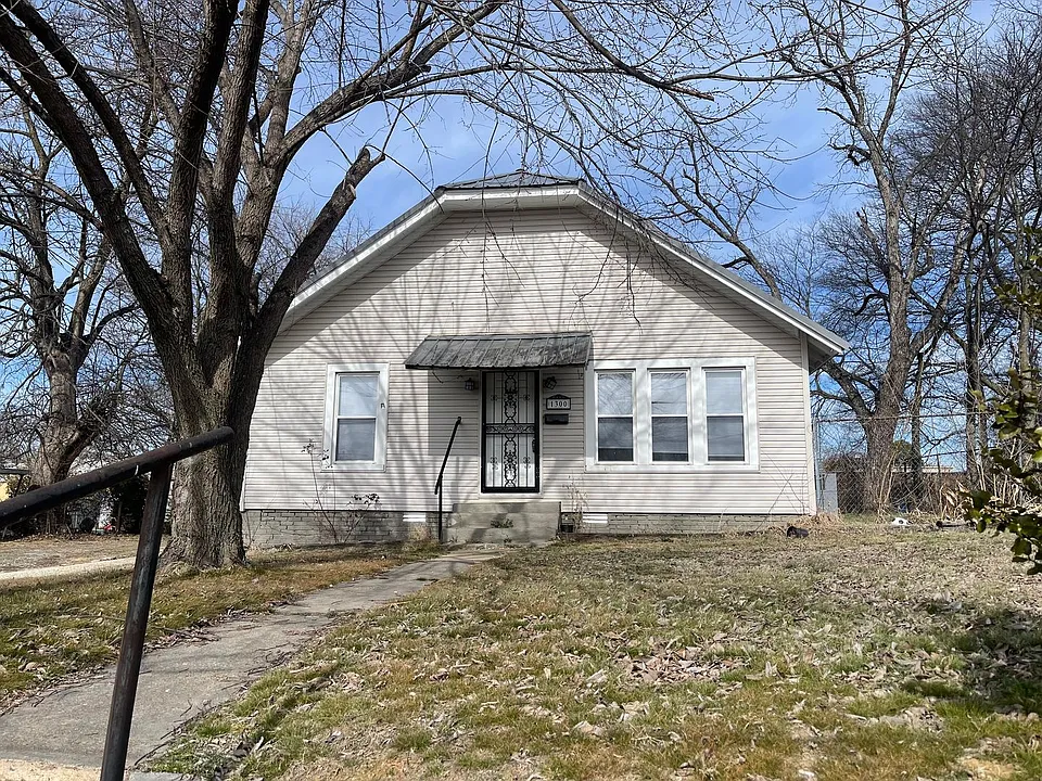1300 Aggie Rd