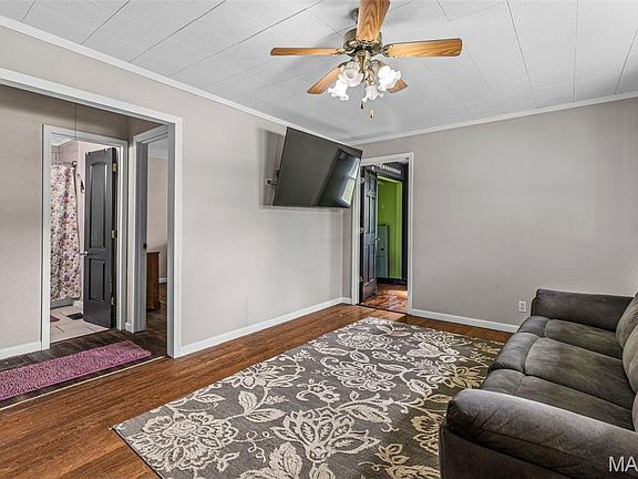 5th image of 9268 Forest Dr