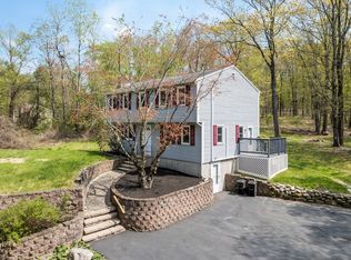 19 N End Rd, Townsend, MA 01469