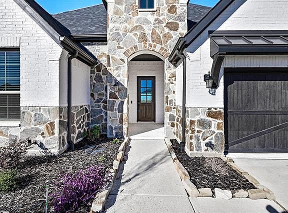 2nd image of 2109 Berkley Ct