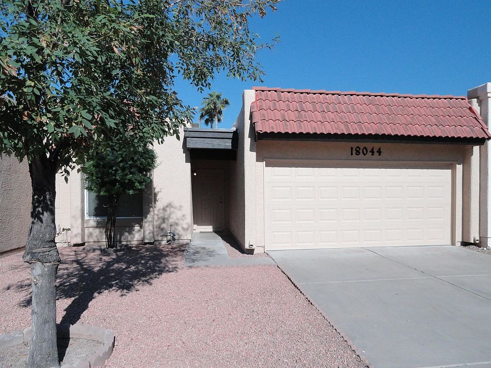 18044 N 25th Way MLS Pic #1