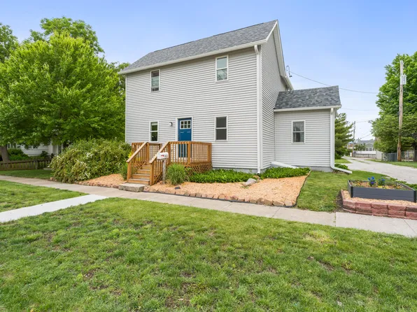 915 G Ave, Nevada, IA 50201