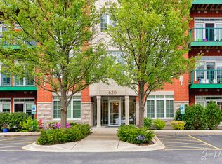 620 McHenry Rd APT 101, Wheeling, IL 60090