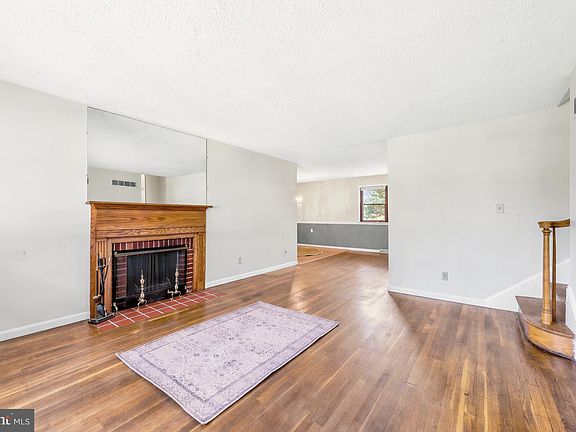 3rd image of 2606 Wilson Ave