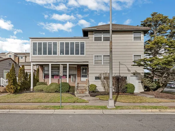 9009 Ventnor Ave, Margate, NJ 08402