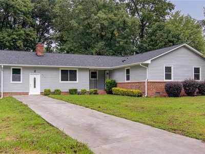 417 Woodlake Dr, Greensboro, NC, 27406
