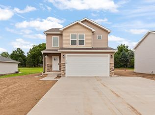 2577 E Valley Rd, Adrian, MI 49221