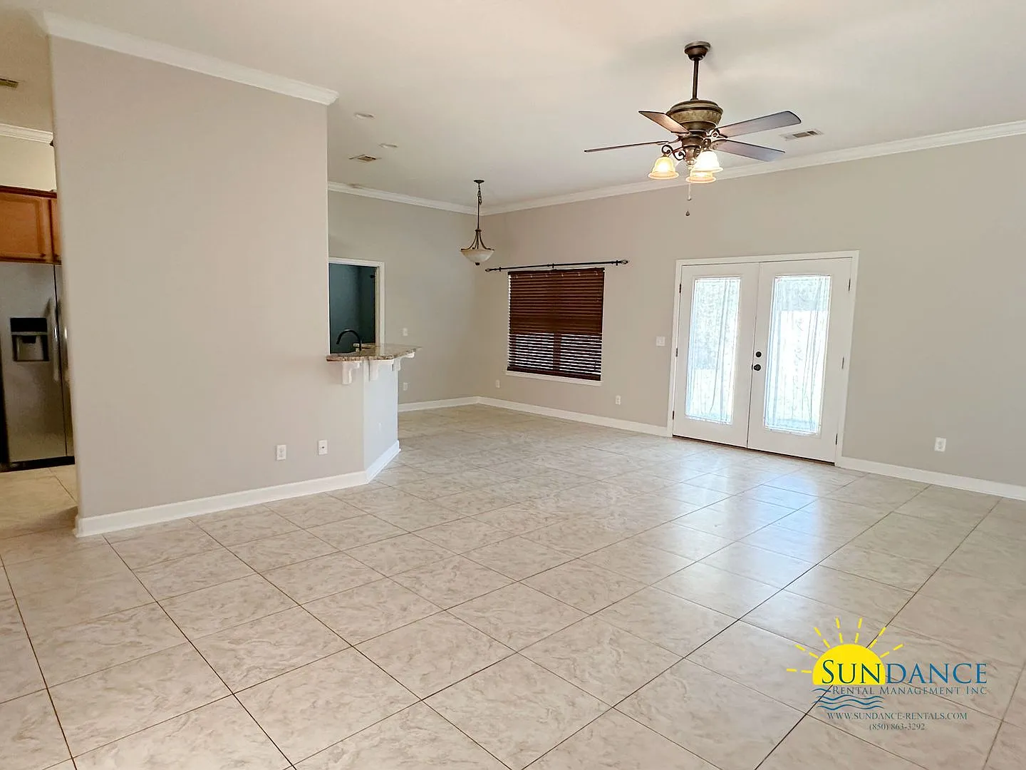 Beautiful Custom Built Home in Navarre! — Photo 2