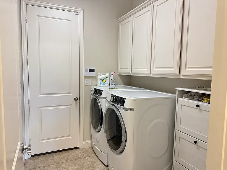 2405 Bigleaf Ct — Photo 30