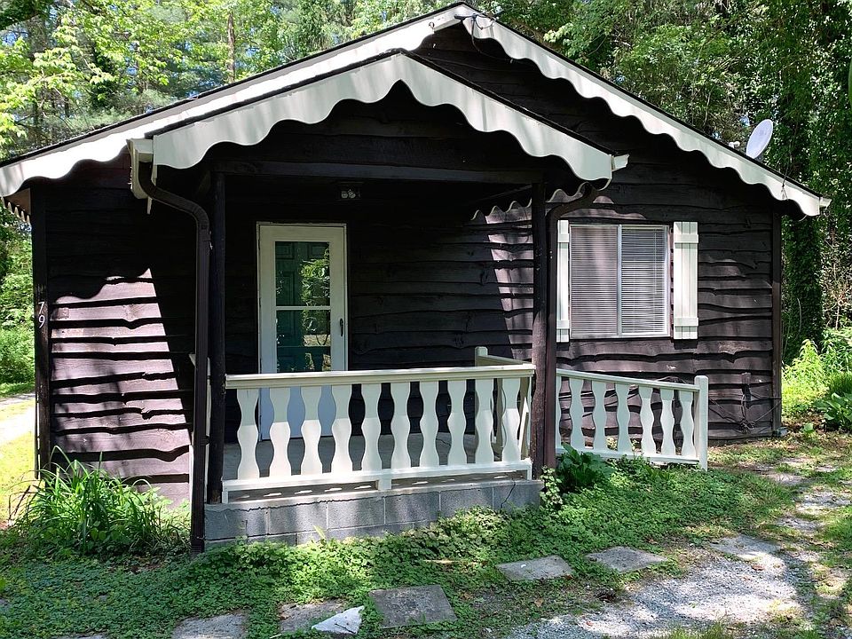 1st image of 79 Cottage Ln #79
