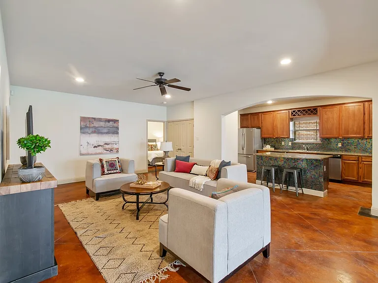 3239 S University Dr — Photo 14