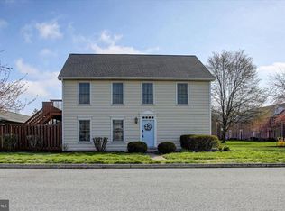 483 Delancey Ct, Mechanicsburg, PA