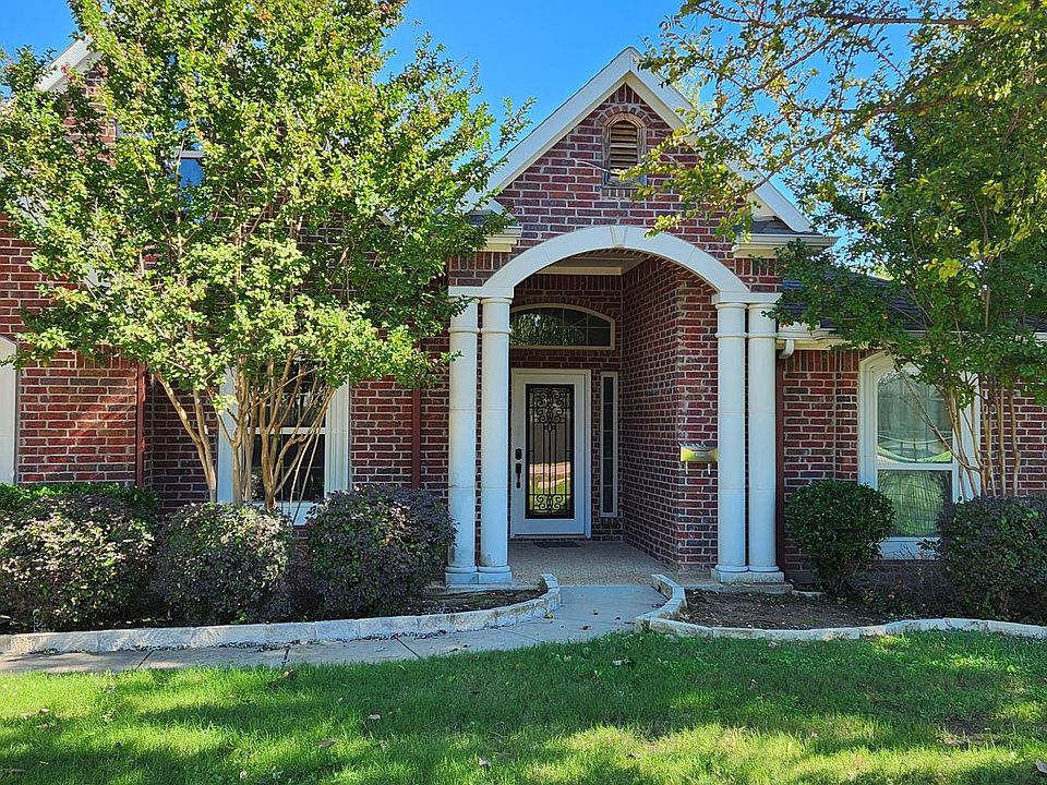 1st image of 3819 Shorewood Dr