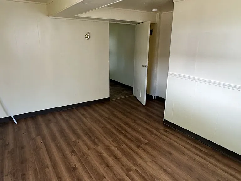 Walk-in basement