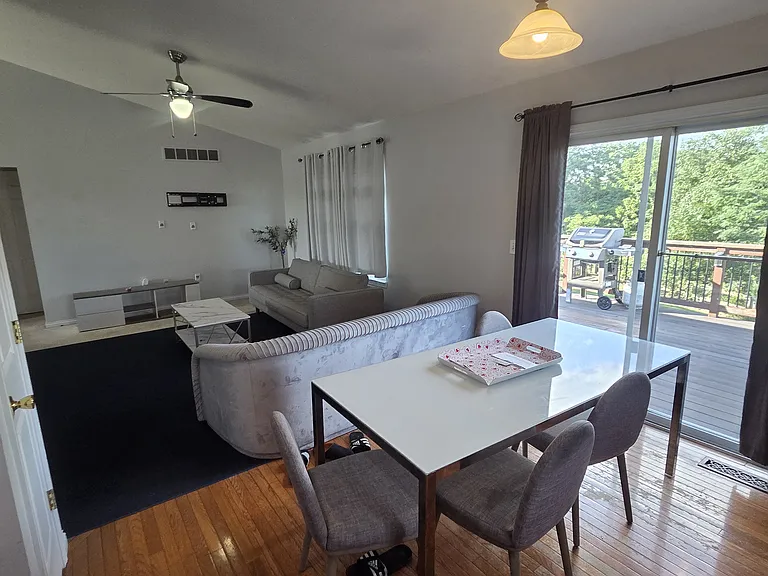 575 Rosebud Cir — Photo 7