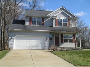 10438 Village Dr, Garrettsville, OH