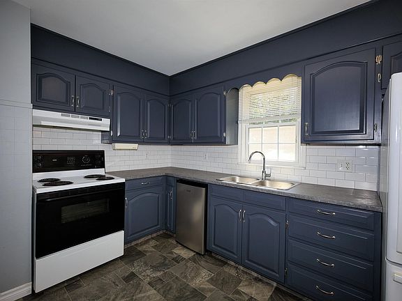 3rd image of 134 Marney Rd
