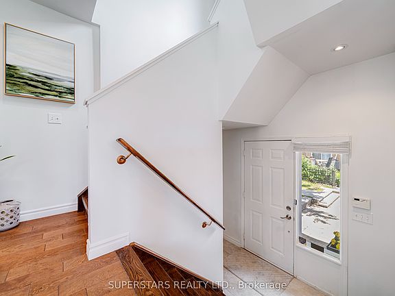 4th image of 10 Cox Blvd #27