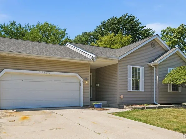 22825 Teppert Ave, Eastpointe, MI 48021