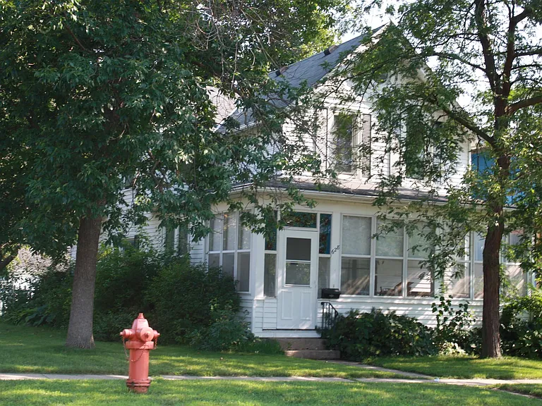 628 10th St W — Photo 25
