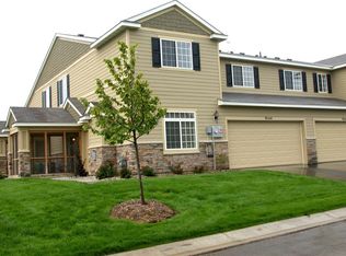 9142 Fox Ct, Victoria, MN 55386