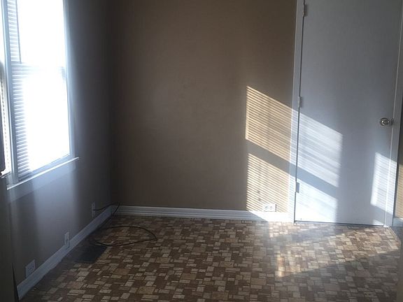 5th image of 717 W Mulberry Ave