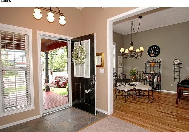 4 bed, 1810 sqft, $3,150 — Photo 3