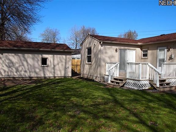 3rd image of 7672 Sharon Dr