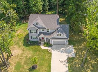 35858 Ridge Rd, Willoughby, OH 44094